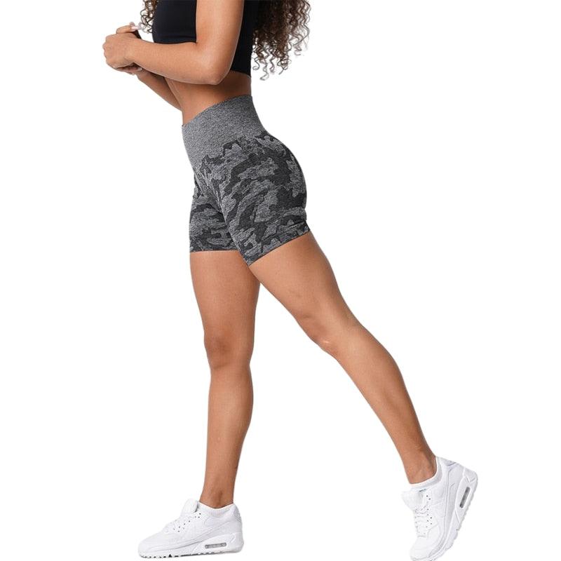 Shorts sem costura camuflado - SELETO